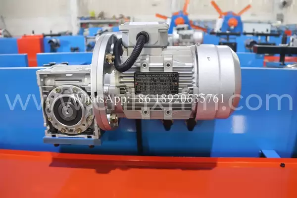 upright roll forming machine