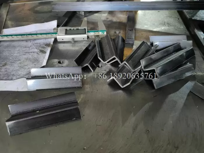 Z Type China Light Keel Roll Forming Machine