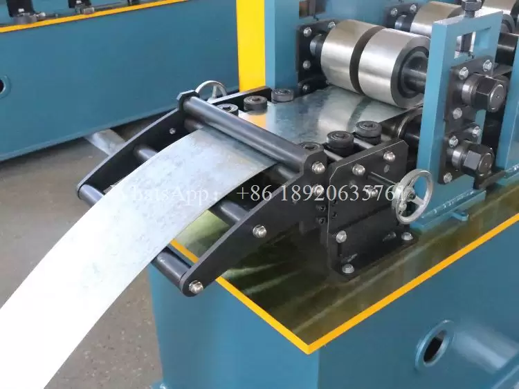 Máquina para Fabricar Perfiles Galvanizados Perfil C Máquina para Fabricar Perfiles Galvanizados Perfil C