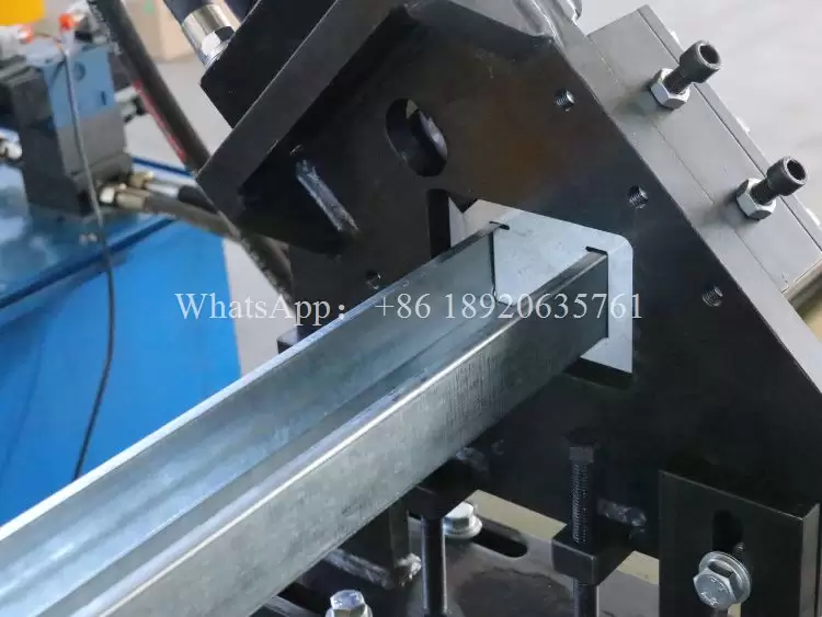 M&aacute;quina para Hacer Metalcon Perfil C