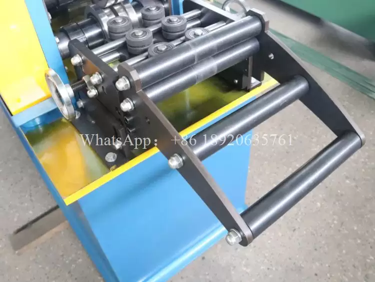 Maquina para hacer metalcom Perfil L Acero Ligero