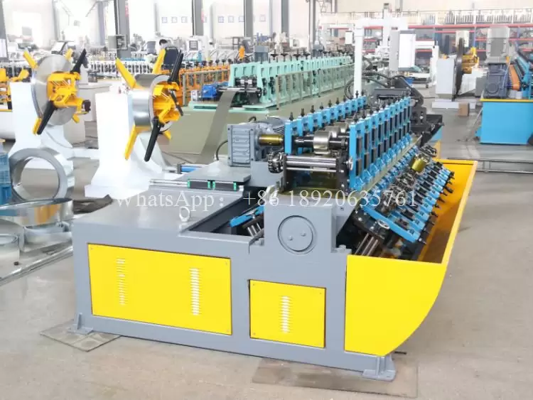 M&aacute;quina Perfiladora de Rieles para Drywall Tres en Uno C/U/Omega