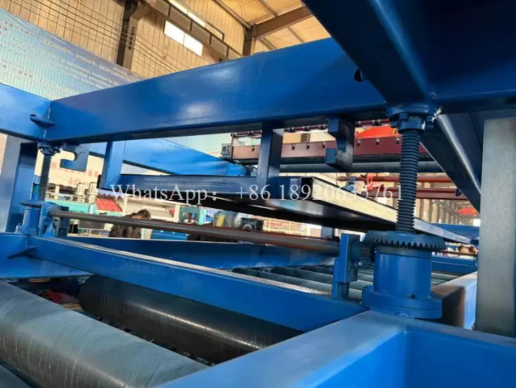 EPS Sandwich Panel Machine Roll Forming Line EPS Sandwich Panel Machine Roll Forming Line