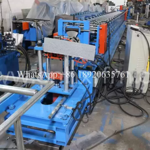 High-precision roll forming machine for solar structure