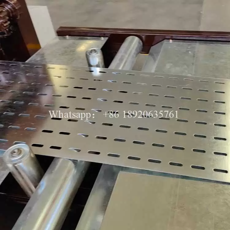 High-performance cable tray roll forming machine