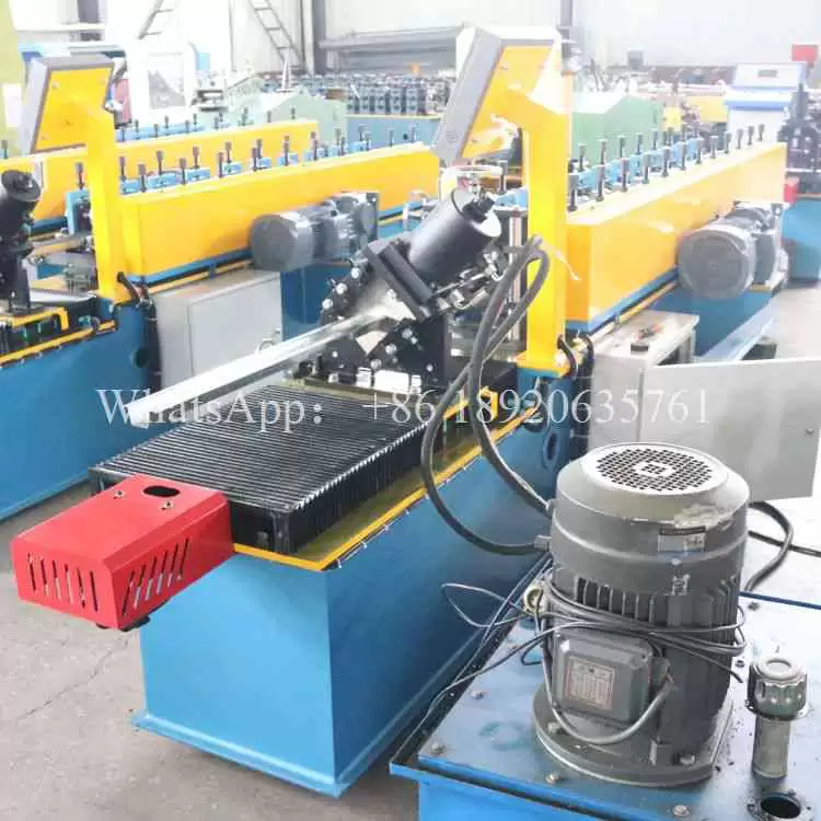 Máquina Perfiladora para Drywall Perfil Omega