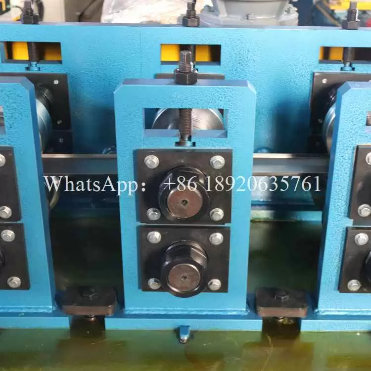 Storage Rack Roll Forming Making Machinery for Storage Rack Bracing